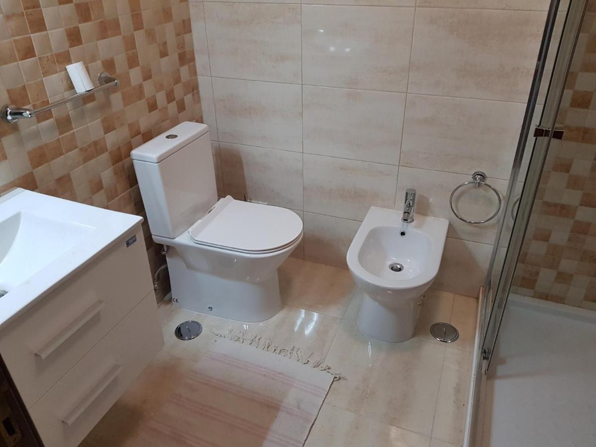 Appartamento Enjoy Lisbon Cascais Sintra 1200 Metres To Metro Blue Line Sintra Rail Line Free Parking Amadora Esterno foto