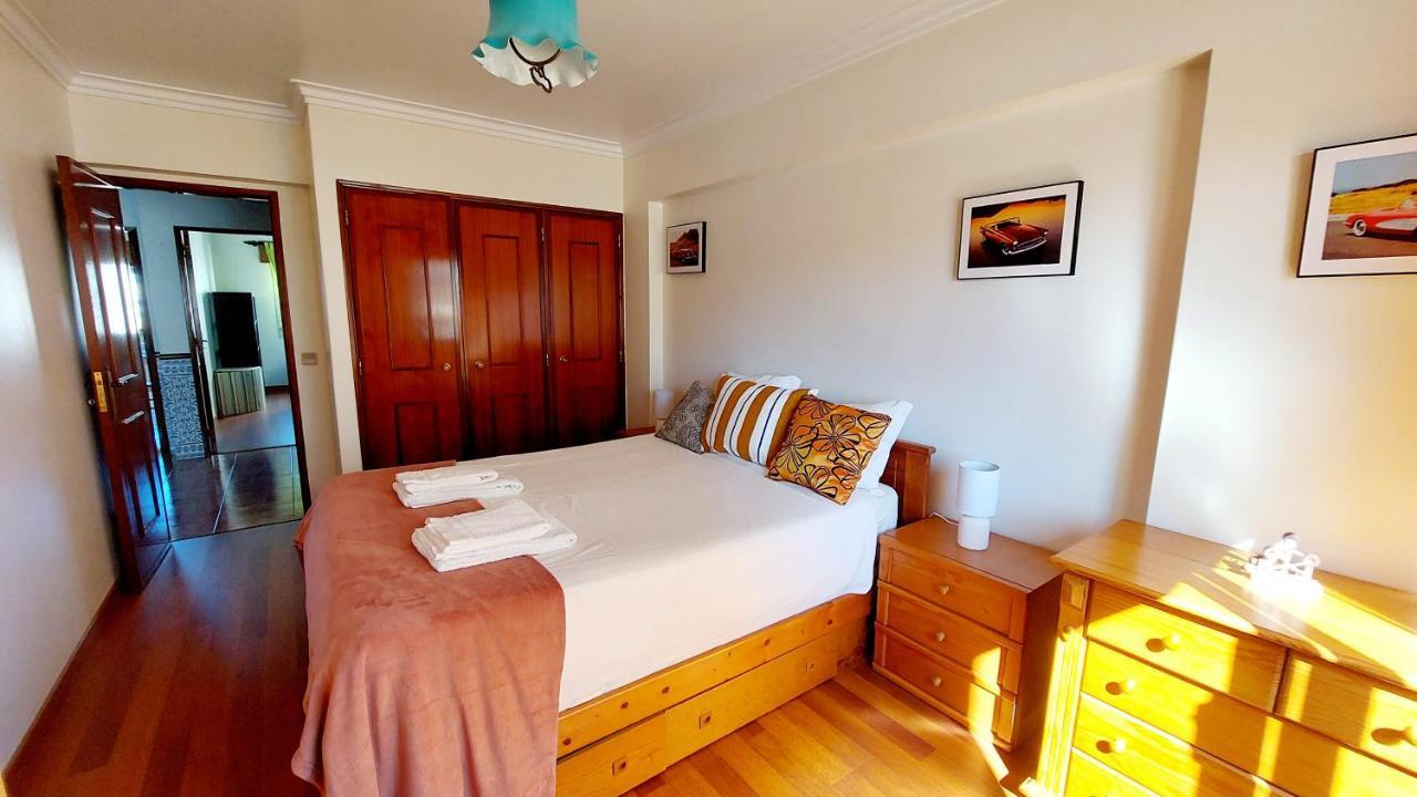 Appartamento Enjoy Lisbon Cascais Sintra 1200 Metres To Metro Blue Line Sintra Rail Line Free Parking Amadora Esterno foto