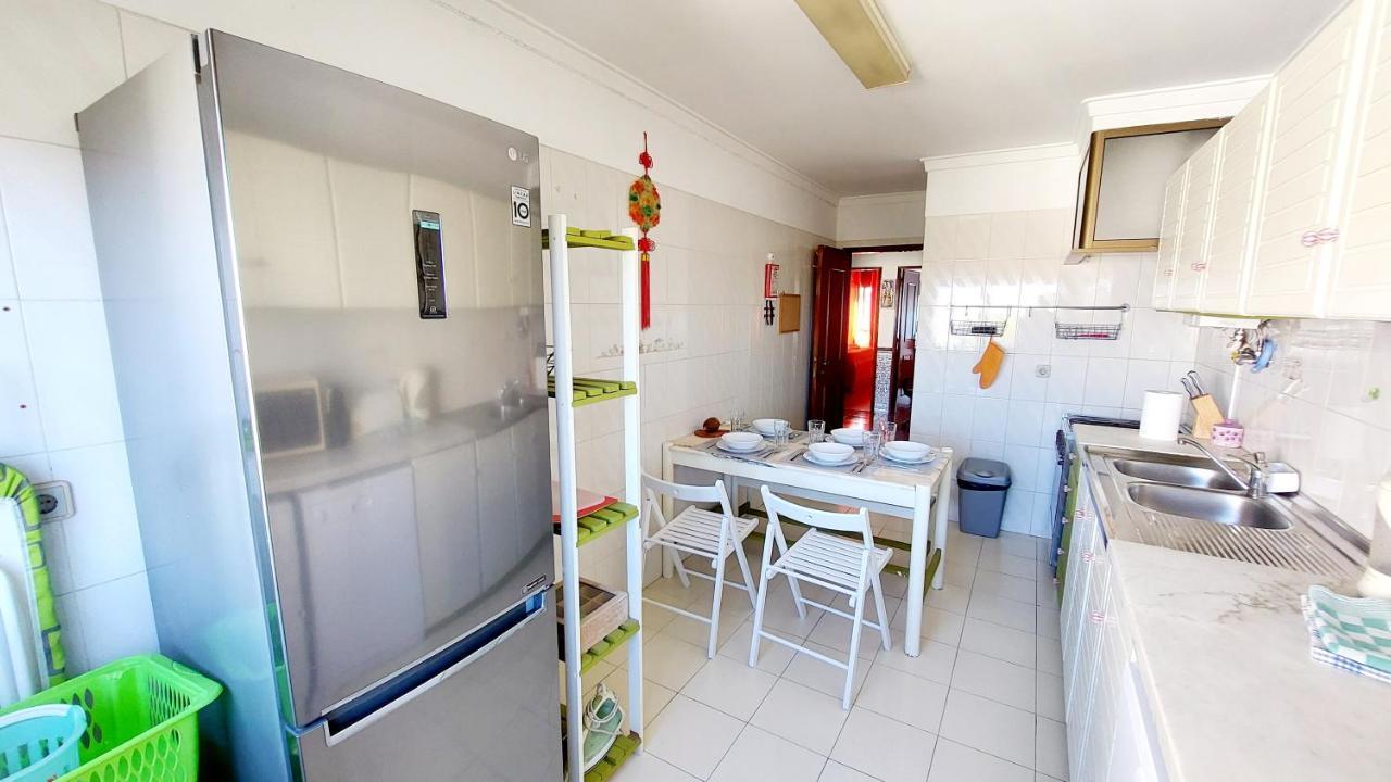 Appartamento Enjoy Lisbon Cascais Sintra 1200 Metres To Metro Blue Line Sintra Rail Line Free Parking Amadora Esterno foto