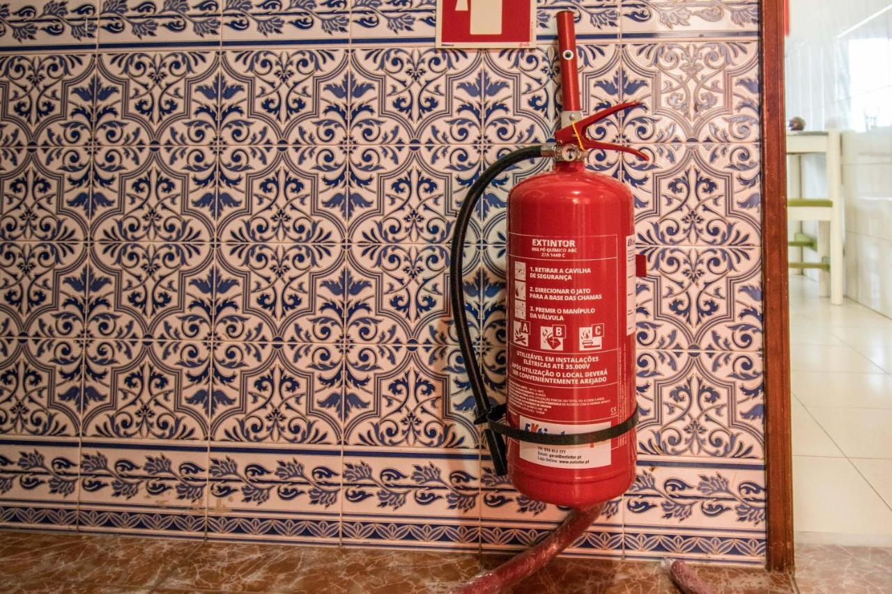 Appartamento Enjoy Lisbon Cascais Sintra 1200 Metres To Metro Blue Line Sintra Rail Line Free Parking Amadora Esterno foto