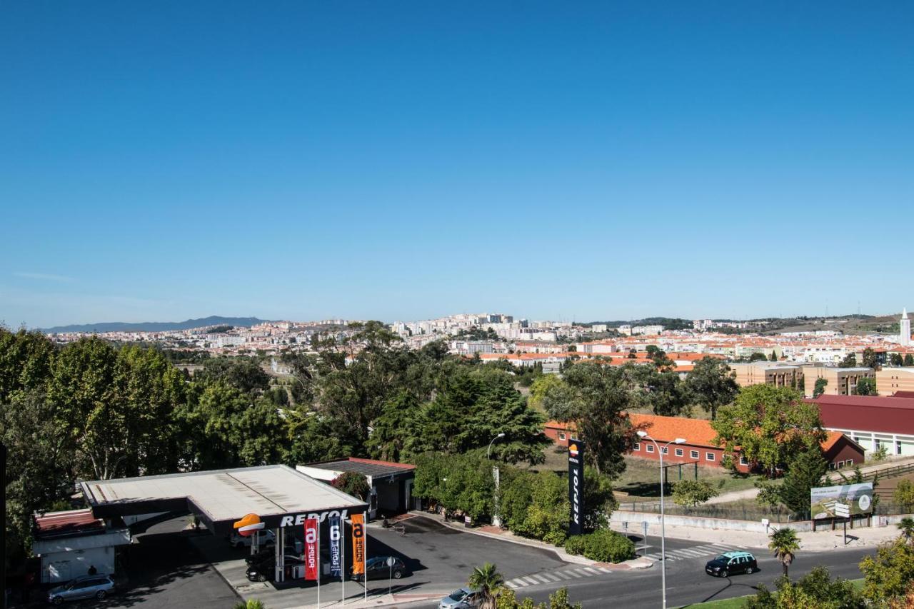 Appartamento Enjoy Lisbon Cascais Sintra 1200 Metres To Metro Blue Line Sintra Rail Line Free Parking Amadora Esterno foto